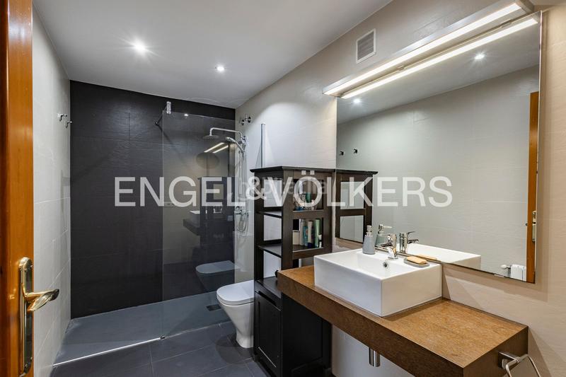 Foto 05d2c701-deb3-40c7-ba12-8d133becdeeb. Apartament amb calefacció aparcament piscina a Eixample Sant Joan Despí