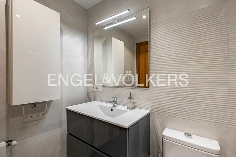 Foto 0f77b3ce-8d5c-4a58-b261-ccdb37343b58. Apartament amb calefacció aparcament piscina a Eixample Sant Joan Despí