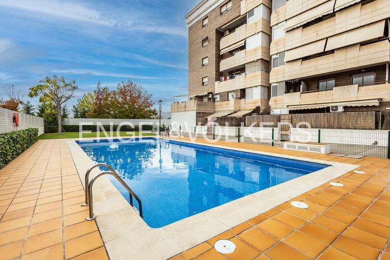 Foto 16161655-d19e-466c-ae82-3c717aecb5f1. Apartament amb calefacció aparcament piscina a Eixample Sant Joan Despí