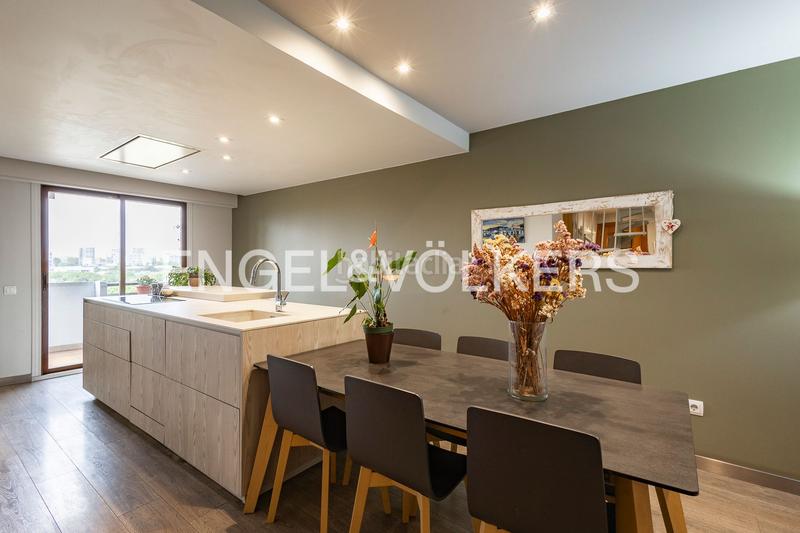 Foto 4caf5dab-806f-44dd-a07d-bc0638be4496. Apartament amb calefacció aparcament piscina a Eixample Sant Joan Despí