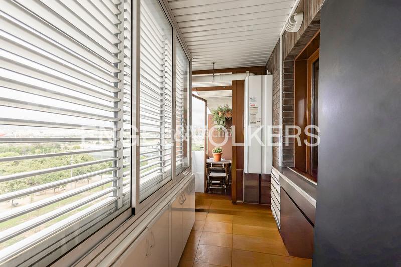 Foto 5feba4d1-d596-4259-b020-0848e3a03ca4. Apartament amb calefacció aparcament piscina a Eixample Sant Joan Despí