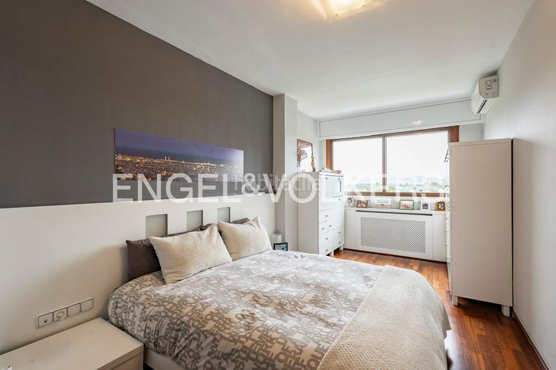 Foto 6118c866-aa92-4555-8aed-8dd4a7838dc7. Apartament amb calefacció aparcament piscina a Eixample Sant Joan Despí