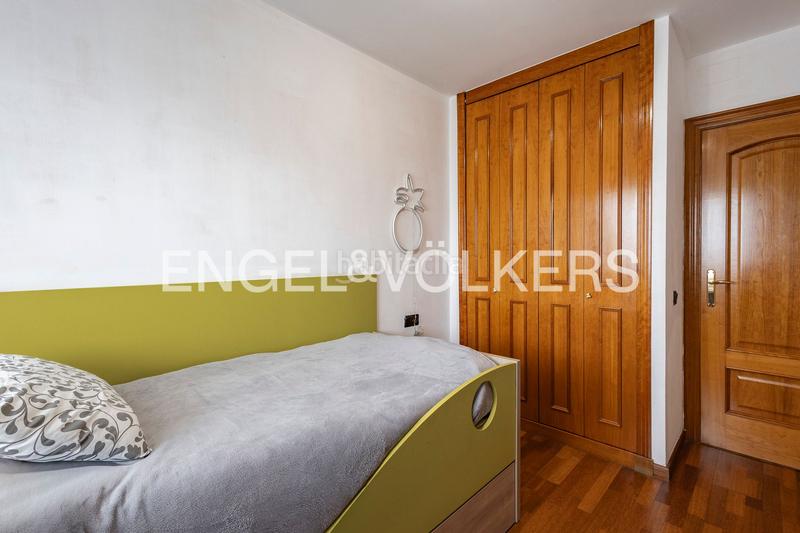 Foto 6f47f6fe-644e-42c9-8405-3486a6dd9782. Apartament amb calefacció aparcament piscina a Eixample Sant Joan Despí