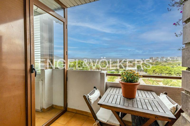 Foto f32a9ef8-4c9a-49a5-9a1f-12a6cd60f40d. Apartament amb calefacció aparcament piscina a Eixample Sant Joan Despí