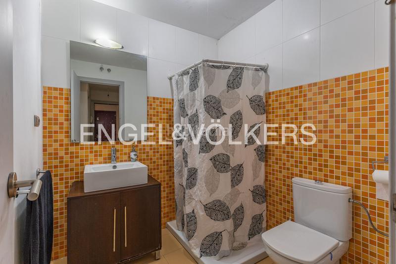 Foto cf75e9ad-29a6-43cf-b418-ed21c1175828. Piccolo appartamento con riscaldamento in Barri Antic Manresa