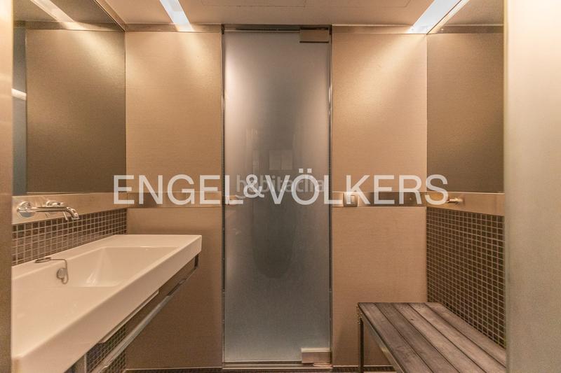 Foto 04a22fbb-fe8e-480a-ac35-d7abfe744048. Casa con riscaldamento parcheggio piscina in Ca n'Aurell Terrassa