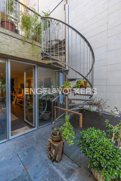 Foto 2db6f724-f2fc-4bab-9ccb-825b6ddd18b2. Casa con riscaldamento parcheggio piscina in Ca n'Aurell Terrassa