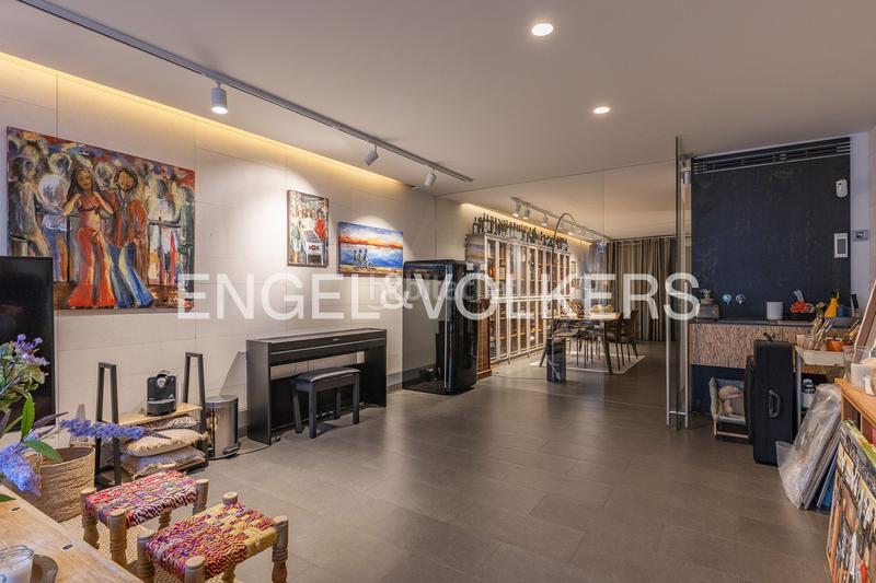 Foto ab3cf771-b88a-4fb1-a06b-0a8bc6cd5bb2. Casa con riscaldamento parcheggio piscina in Ca n'Aurell Terrassa