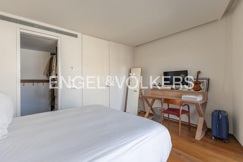 Foto c22cc720-23f3-45b0-b3a7-25372a5f62af. Casa con riscaldamento parcheggio piscina in Ca n'Aurell Terrassa