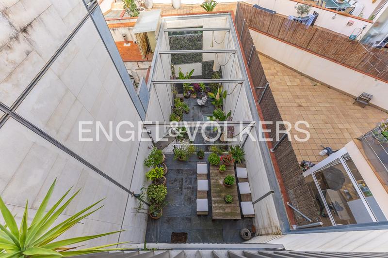 Foto c3fb3e61-1dd5-4601-93c3-fbe4a6033ccd. Casa con riscaldamento parcheggio piscina in Ca n'Aurell Terrassa