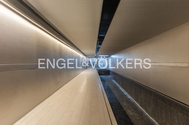 Foto c63283cd-266a-46f8-8303-1ed7e050ff5d. Casa con riscaldamento parcheggio piscina in Ca n'Aurell Terrassa