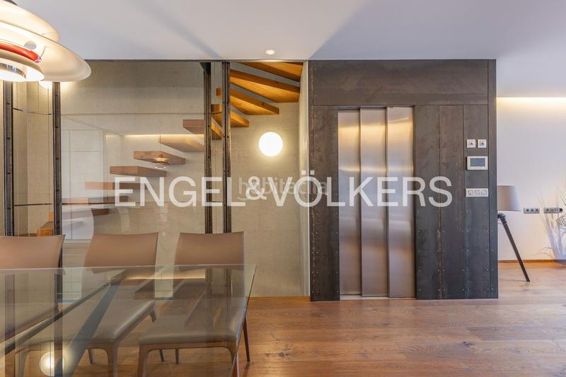 Foto ee67ead6-f270-4ff2-a7ab-958d46d122cb. Casa con riscaldamento parcheggio piscina in Ca n'Aurell Terrassa