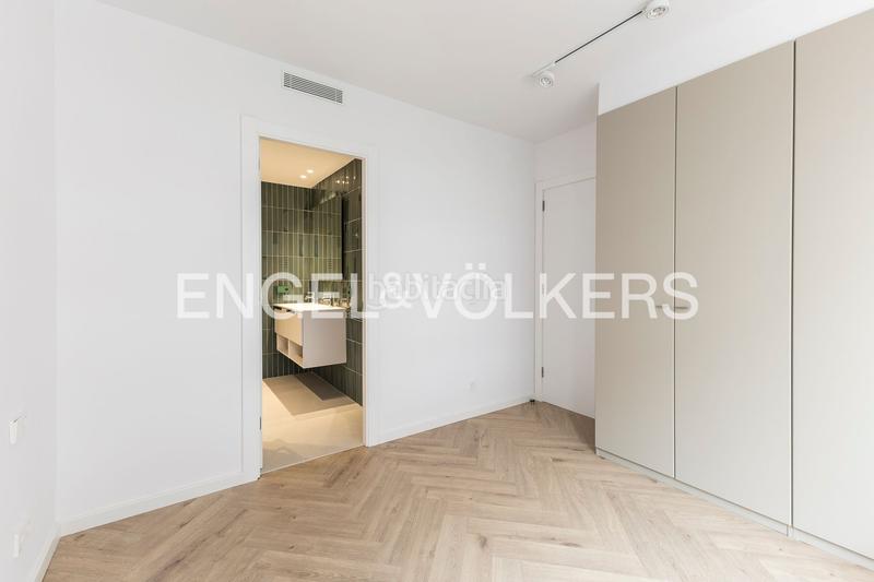 Foto abe6e68b-9fa1-4dea-83bb-f061d891e052. Apartment with heating in Fort Pienc Barcelona