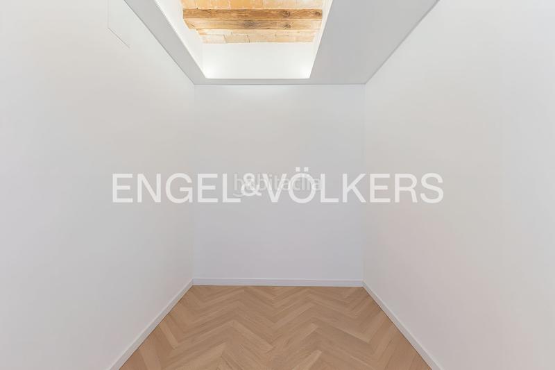 Foto 21c34ba6-a238-43ed-888d-9fc1da51dcb1. Appartement mit heizung in Raval Barcelona