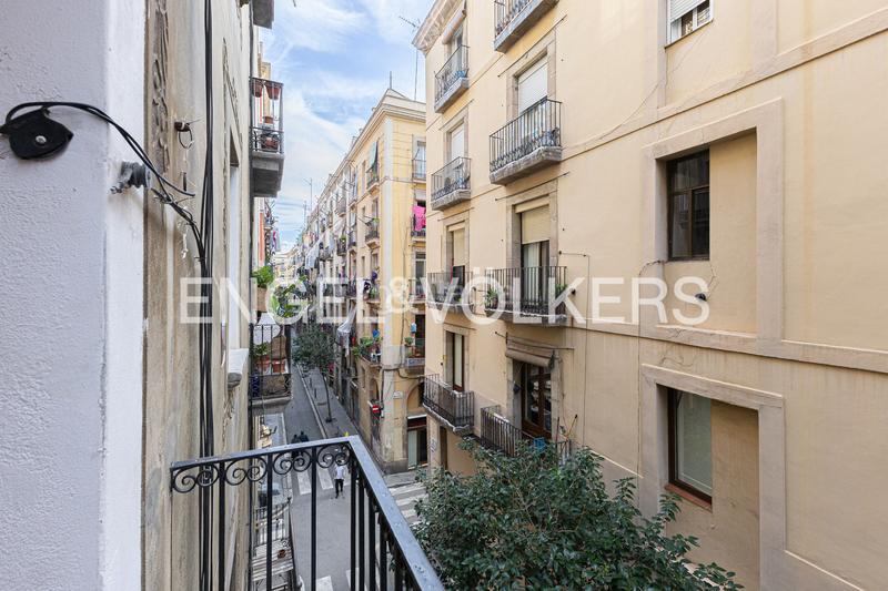 Foto 2654f726-f052-4b2f-af85-5947bfcffc47. Appartement mit heizung in Raval Barcelona
