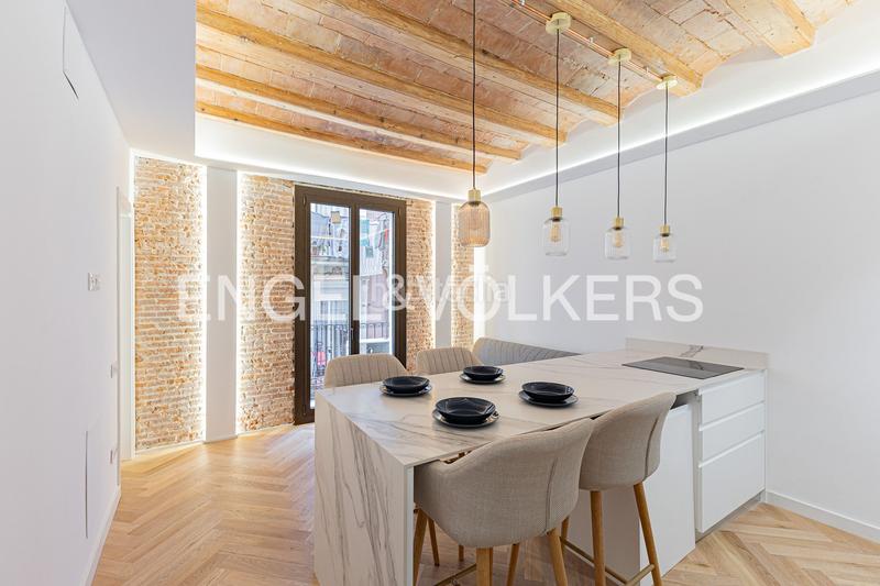 Foto 681b9754-5adb-4586-bc09-a2c3d6f3bafe. Appartement mit heizung in Raval Barcelona