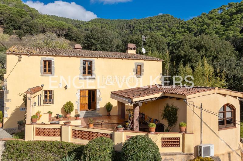 Foto 2b6c8ee6-9743-4e82-922f-3269303ea3b0. Casa con riscaldamento parcheggio piscina in Arenys de Munt