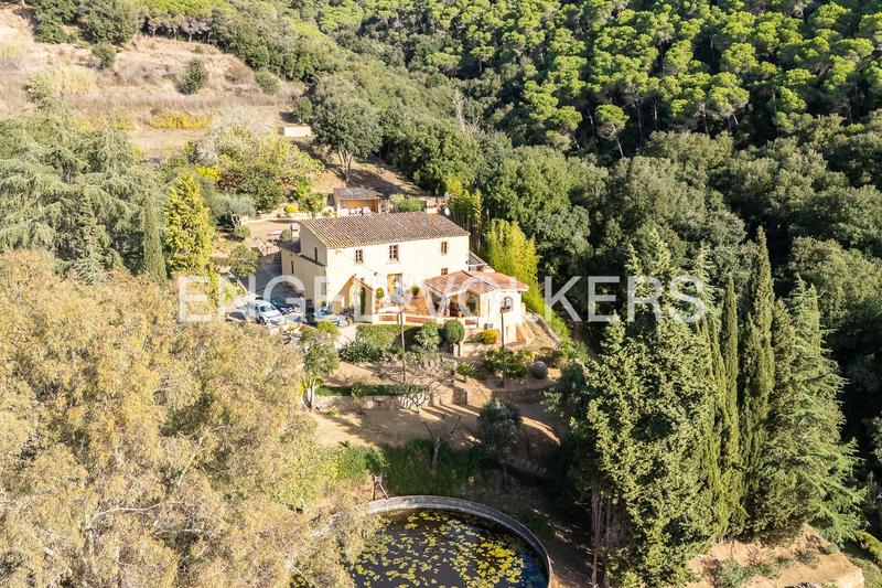 Foto 7d0402f0-2fb2-451f-a443-ef9b8e4fd921. Casa con riscaldamento parcheggio piscina in Arenys de Munt