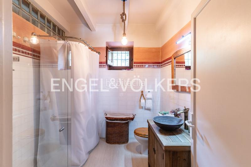 Foto b7562503-9ba8-4996-bd94-62a3a604c3d1. Casa con riscaldamento parcheggio piscina in Arenys de Munt