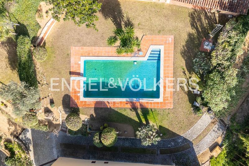 Foto cafcd6aa-8924-4215-be32-603bc8a6ac2d. Casa con riscaldamento parcheggio piscina in Arenys de Munt