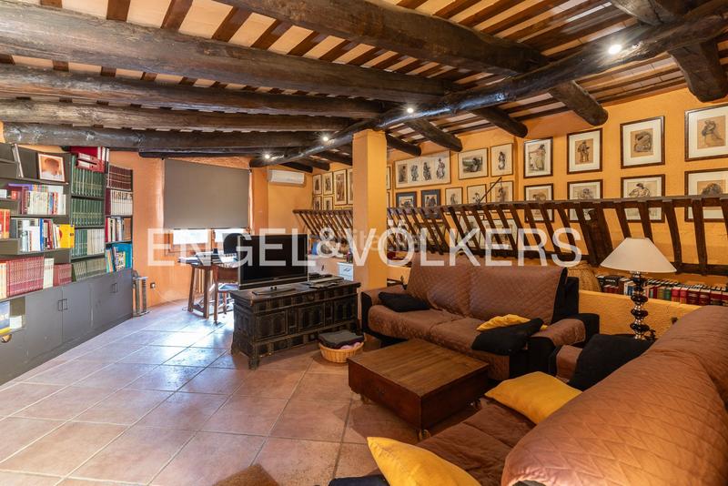 Foto fd1ca8c7-805b-48b5-8629-a857b51dd48d. Casa con riscaldamento parcheggio piscina in Arenys de Munt