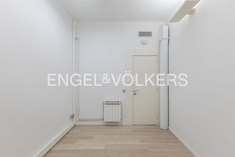 Foto 28b3ef83-14db-4ff6-bcdf-12114909223a. Apartament amb calefacció a Sant Gervasi - Galvany Barcelona