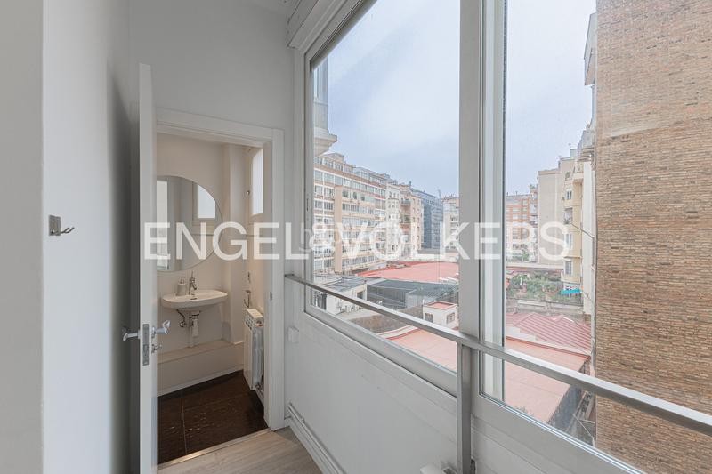 Foto 630179e5-1a9c-4275-af17-e54c075fd06c. Apartament amb calefacció a Sant Gervasi - Galvany Barcelona