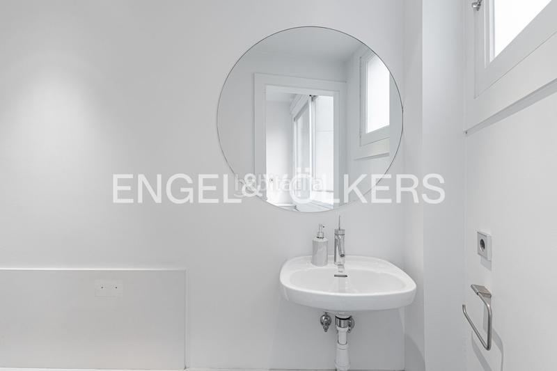 Foto c4d9bb23-cc80-43e9-b3d1-9d75f933ec4f. Apartament amb calefacció a Sant Gervasi - Galvany Barcelona