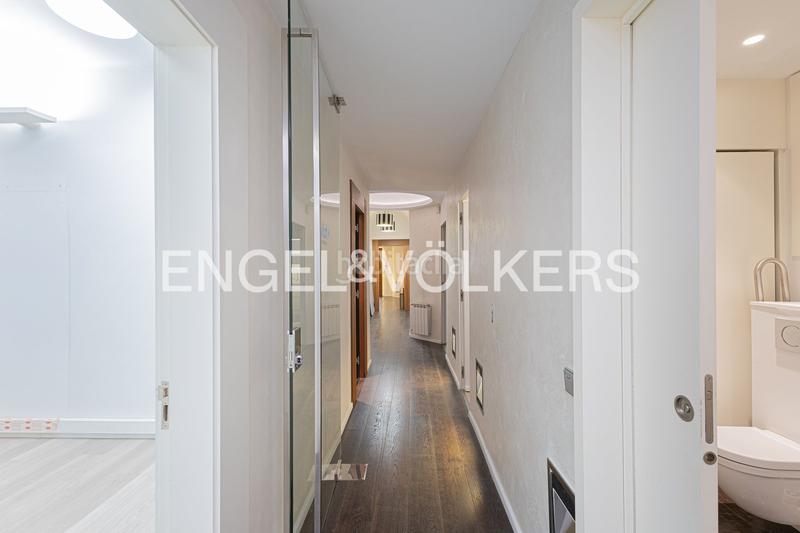 Foto e7d2bd67-1ece-471b-829a-441800bed28a. Apartament amb calefacció a Sant Gervasi - Galvany Barcelona