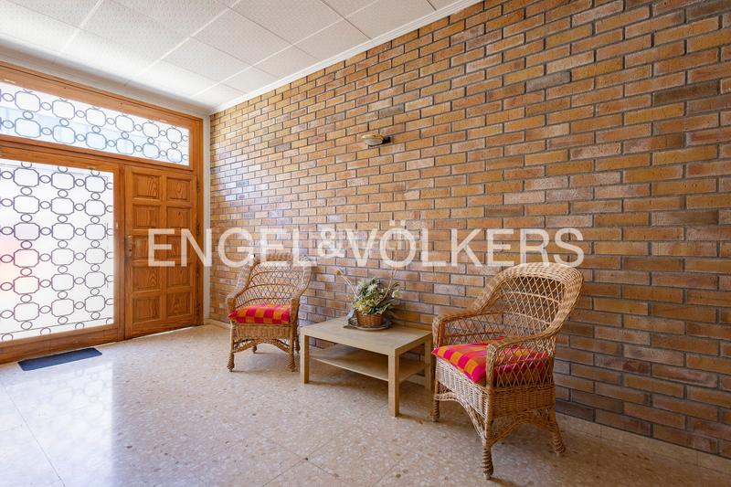 Foto 29a322a6-ab87-43d2-95bd-86612402549c. Maison avec chauffage parking dans Pallejà