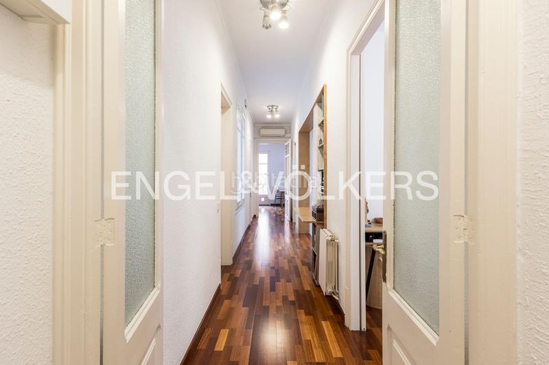 Foto cd6139f3-3cf8-4150-a611-c7cd1627eeb0. Piccolo appartamento con riscaldamento in La Nova Esquerra de l´Eixample Barcelona