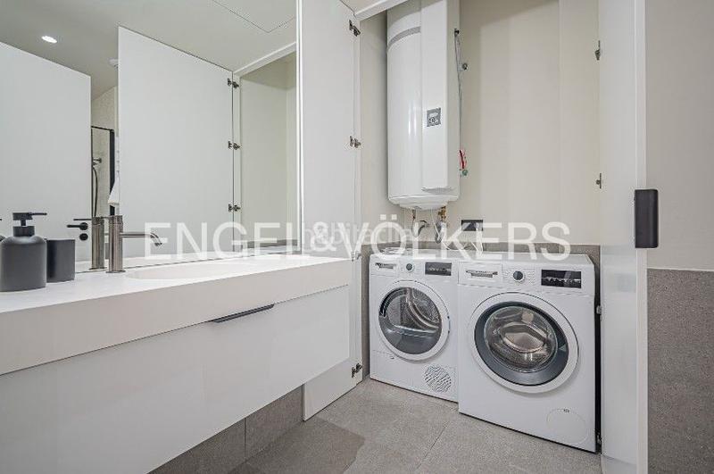 Foto 8f7d573c-ae9c-4d1e-860d-fbff9c6f5d20. Alquiler apartamento fantastico piso temporal en paseo sant joan en Barcelona