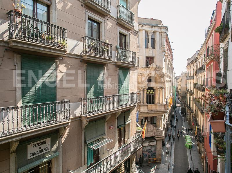 Foto 33fa39c7-4f08-4c7f-a230-cbf0f724ea32. Alquiler apartamento maravilloso piso en gótico temporal 31012026 en Barcelona