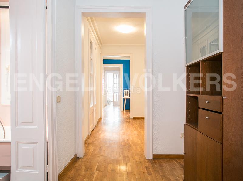 Foto 77927805-52d4-4fed-ba80-44a9a365b887. Alquiler apartamento maravilloso piso en gótico temporal 31012026 en Barcelona