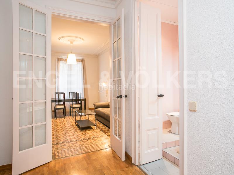 Foto eff770d6-9898-4fbe-8df3-cbd75a49c6cc. Lloguer apartament amb calefacció a Gòtic Barcelona