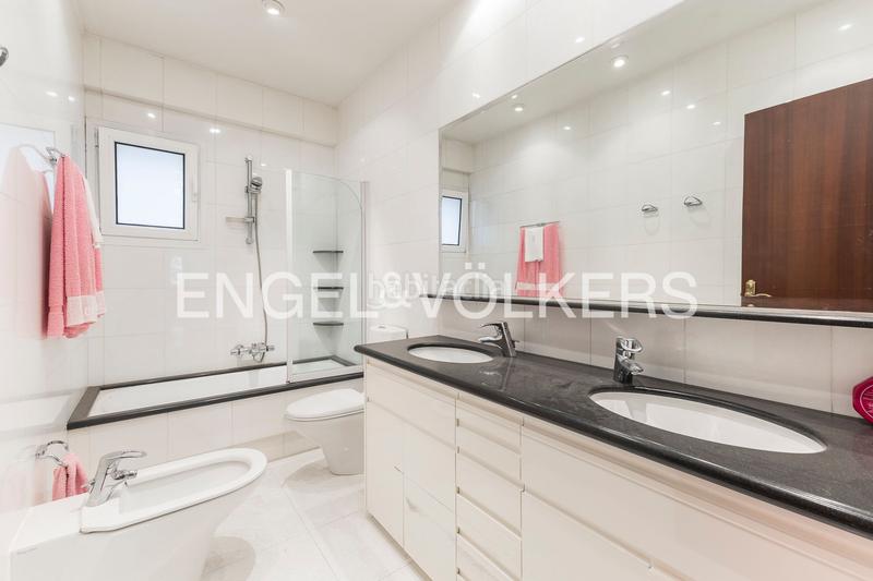 Foto 1695cd21-6d50-402e-b957-670f603276d1. Appartement avec chauffage dans Sant Gervasi - Galvany Barcelona