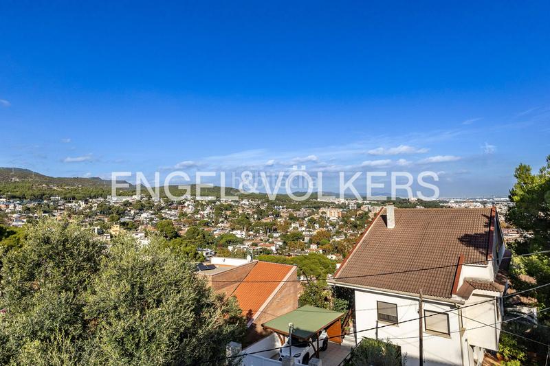 Foto 75d86501-fa48-4ac7-aef7-2e699bd0180e. Casa amb calefacció aparcament piscina a Montmar Castelldefels