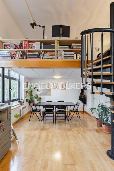 Foto 19d296c6-2db5-401a-93da-a67990f72835. Apartamento loft dúplex de diseño en Raval Barcelona