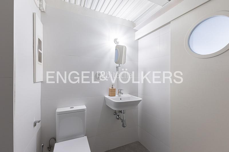 Foto 26932b28-22bc-48bc-968a-30472fe2645f. Apartamento loft dúplex de diseño en Raval Barcelona