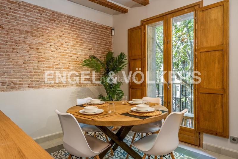 Foto 647f7650-03e8-43b9-ad3a-85c5ed8a5132. Alquiler apartamento piso temporal reformado en la rambla en Barcelona