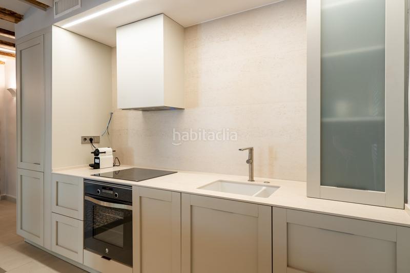 Foto 07602225-7be7-486d-847b-dbd2bfaa9e37. Lloguer apartament amb calefacció a Gòtic Barcelona