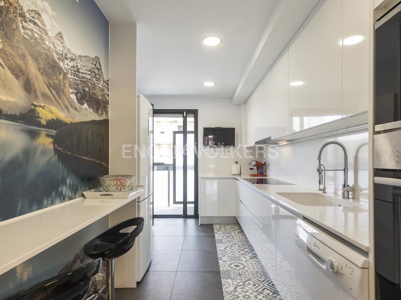 Foto bee960cd-73f7-410c-a081-92c911e95f76. Affitto attico con riscaldamento parcheggio in Centre Sant Just Desvern