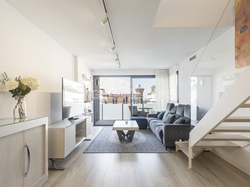 Foto bef4703f-7077-4d4b-8e36-b5c3b1a176f4. Alquiler ático moderno atico duplex en Centre Sant Just Desvern