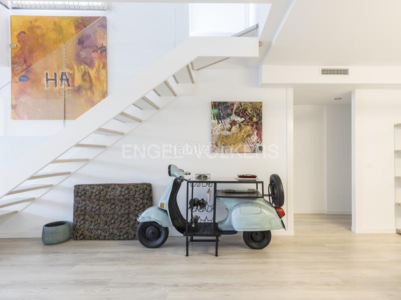 Foto cb6ee9a5-e937-4955-8186-54a065d82630. Alquiler ático moderno atico duplex en Centre Sant Just Desvern