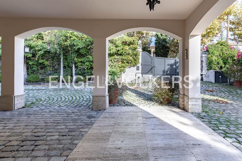 Foto 003bb84e-c2d7-482f-a713-ecc98f8f85b2. Casa con riscaldamento parcheggio piscina in Califòrnia-Santa Madrona Masnou (El)