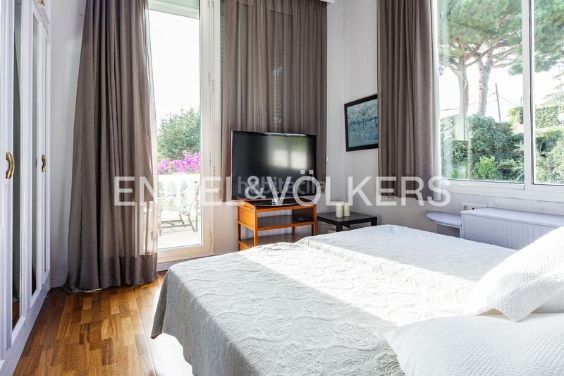 Foto 012b0bbd-42c4-4ed8-93af-299ce174275e. Casa con riscaldamento parcheggio piscina in Califòrnia-Santa Madrona Masnou (El)