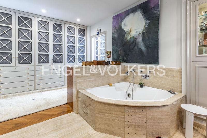 Foto 01965c6f-af77-4f50-9b57-6b87bd2499a0. Casa con riscaldamento parcheggio piscina in Califòrnia-Santa Madrona Masnou (El)