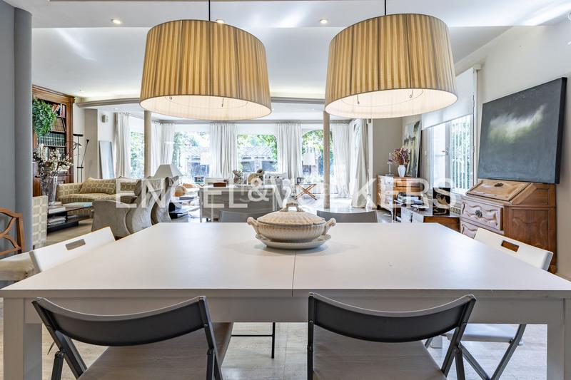 Foto 07cf5ec2-ca81-4c5b-898d-77bc736c6fae. Casa con riscaldamento parcheggio piscina in Califòrnia-Santa Madrona Masnou (El)