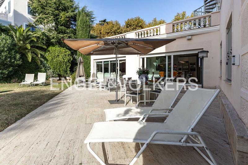 Foto 215c86a2-e091-4a2a-984f-daea91f250d3. Casa con riscaldamento parcheggio piscina in Califòrnia-Santa Madrona Masnou (El)