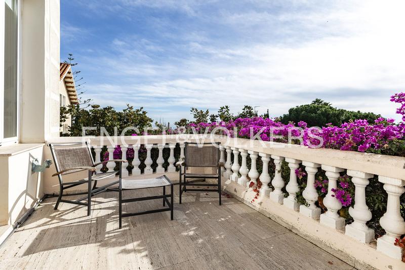 Foto 2e390280-8998-4144-91ed-e33836487219. Casa con riscaldamento parcheggio piscina in Califòrnia-Santa Madrona Masnou (El)